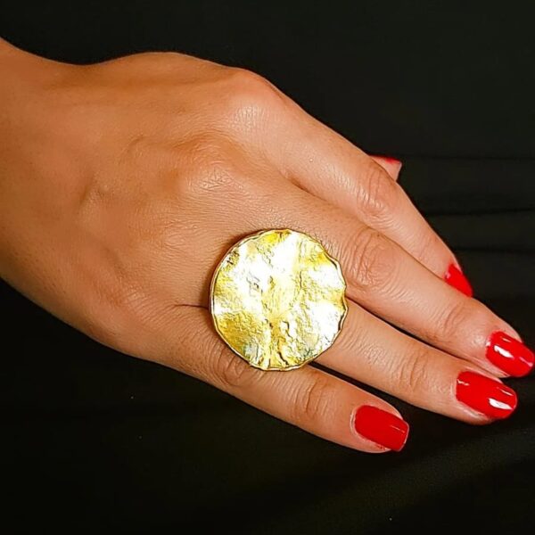 handmade-ring-pandea